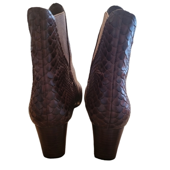 Donald Pliner Laila Booties Size 8 1/2 - Picture 4 of 8